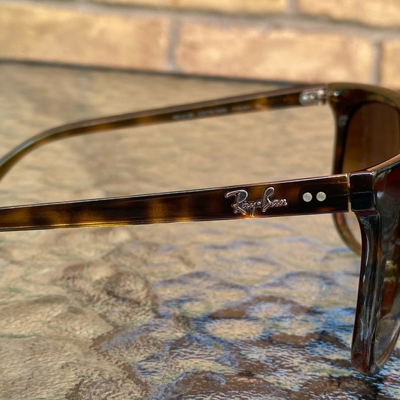 Ray Ban Aviator Sunglasses - Picture 10 of 10